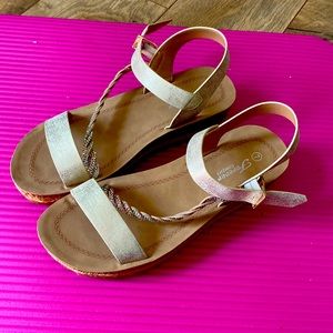 Sandals. Size 7. Forever Comfort. Almost new